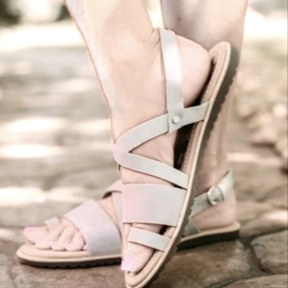 Sorel Cross Strappy Flat Grey Suede Sandals  size 7